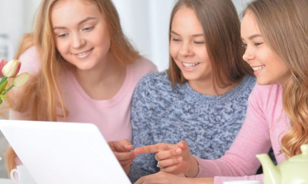 Fiatal lányok számára szervezett foglalkozást a Lufthansa Systems Hungária és a Skool