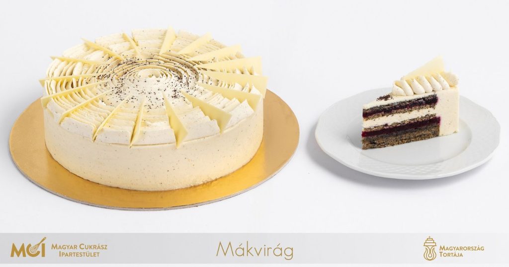 A Mákvirág nevű Magyarország Tortája döntős torta, és mellette egy szelete.