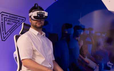 Élményalapú oktatás: VR űrutazáson vehetnek részt magyar diákok