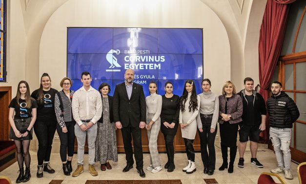 Indíts újra – Corvinus ösztöndíjprogram érettségizett fiataloknak, akik többre vágynak