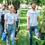 Önkéntesség – hogyan segíthet a tapasztalatszerzésben és a pályaválasztásban?
