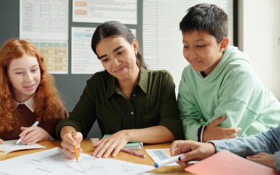 Érkezik a Kortárs segítők program –közösségi támogatása szakképzésben