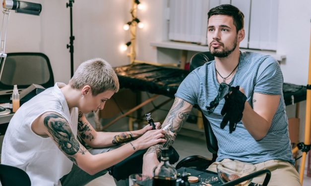Testtetováló szakképesítés – ahol a művészet munkává válik