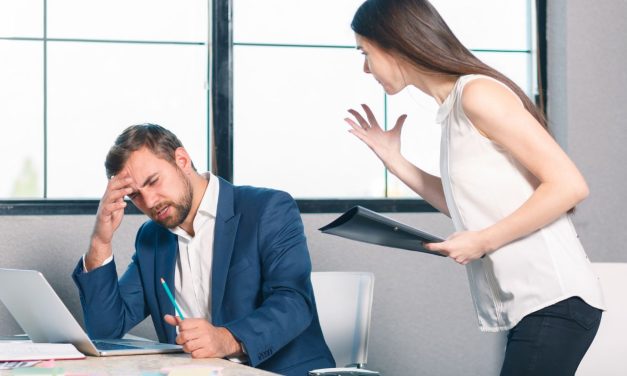 Kolléga vagy főnök? – Mit kezdj a mindent jobban tudó kollégával?