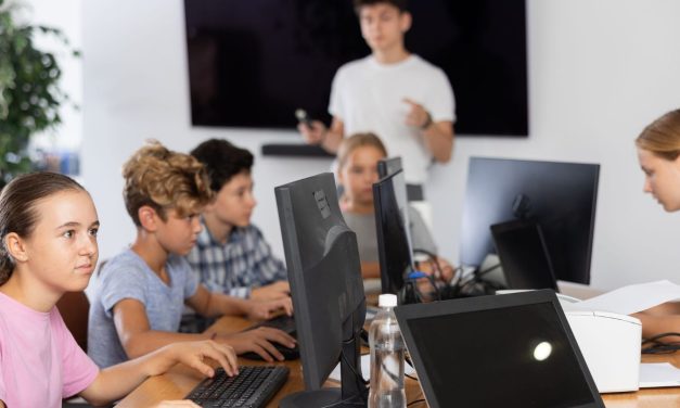 Kezdődik az országos kompetenciamérés az iskolákban