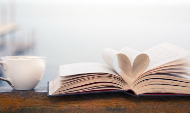 Költészet napja Budapesten – amikor a versek életre kelnek a városban