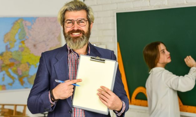 Új korszak kezdődik az oktatásban – megszűnik a pedagógusok teljesítményértékelése
